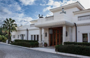  Hotel Villarocamar  Михас
